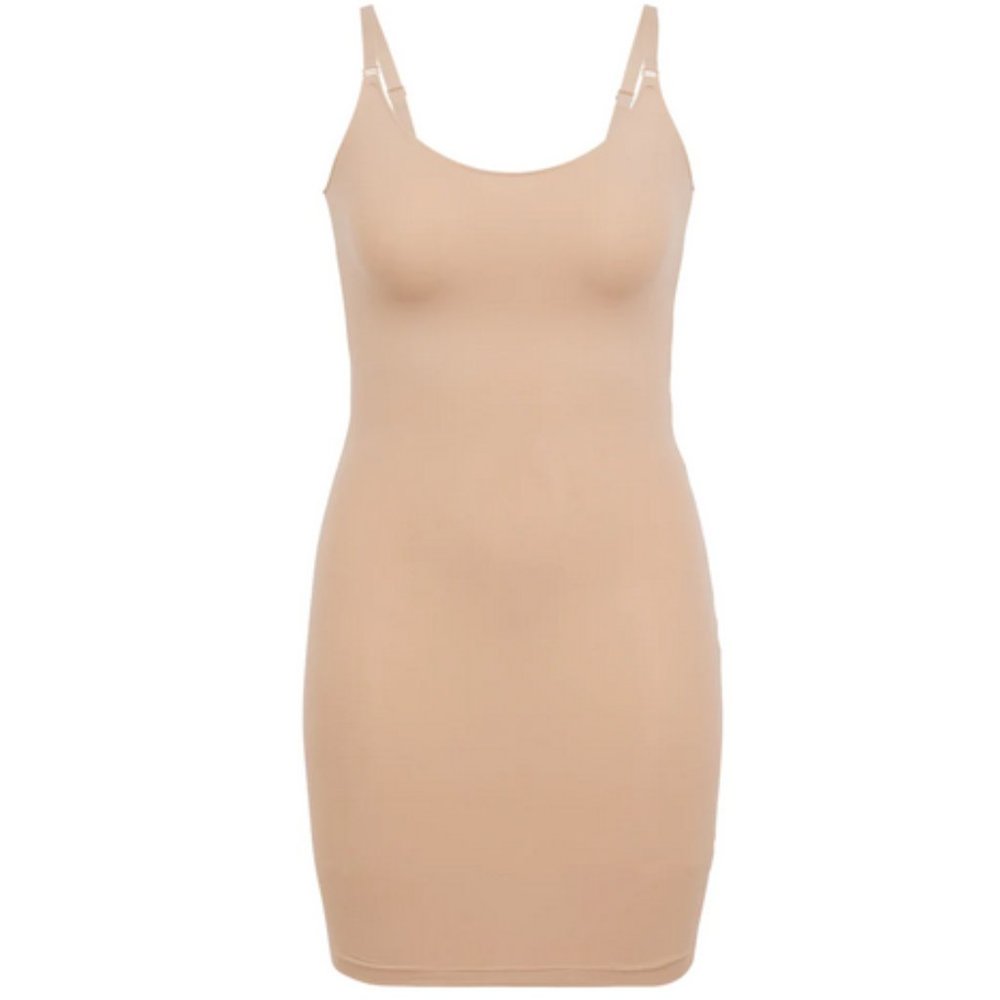 NWOT Spanx nude slip